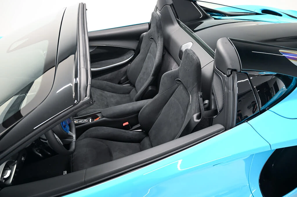 2026 McLaren Artura - Image 23 of 23