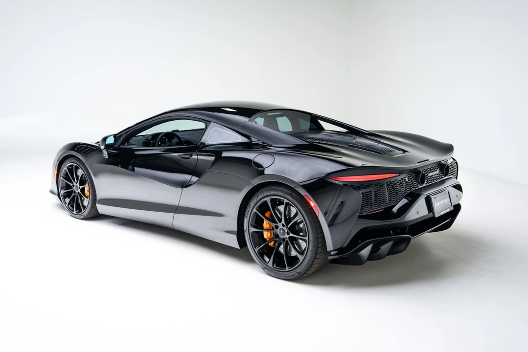 2026 McLaren Artura - Image 20 of 21