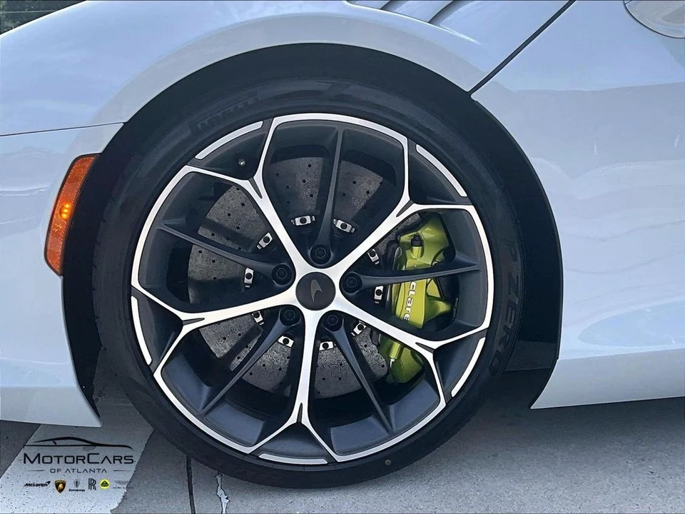 2026 McLaren Artura - Image 15 of 15