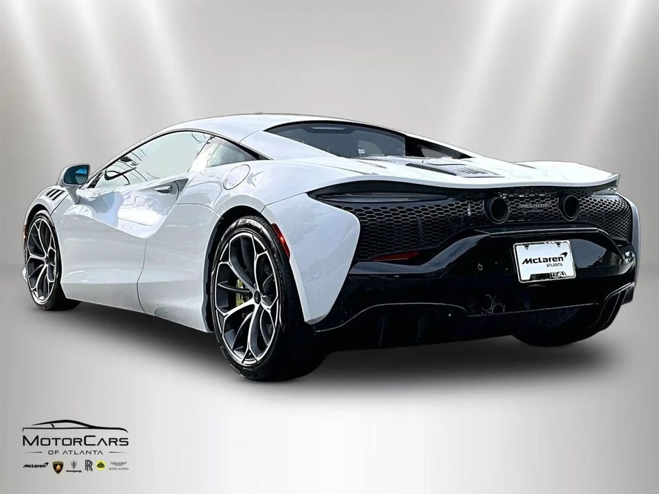 2026 McLaren Artura - Image 3 of 15