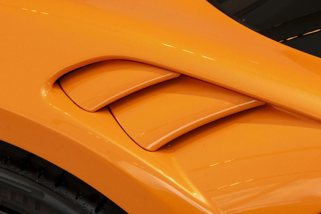 2026 McLaren Artura - Image 10 of 31