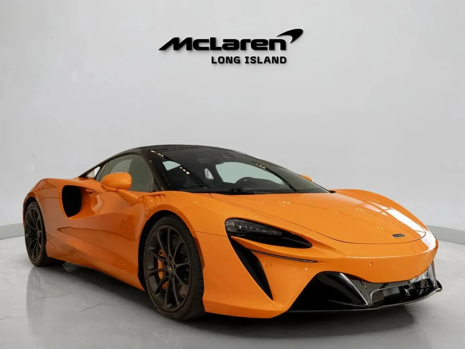 2026 McLaren Artura - Image 3 of 31