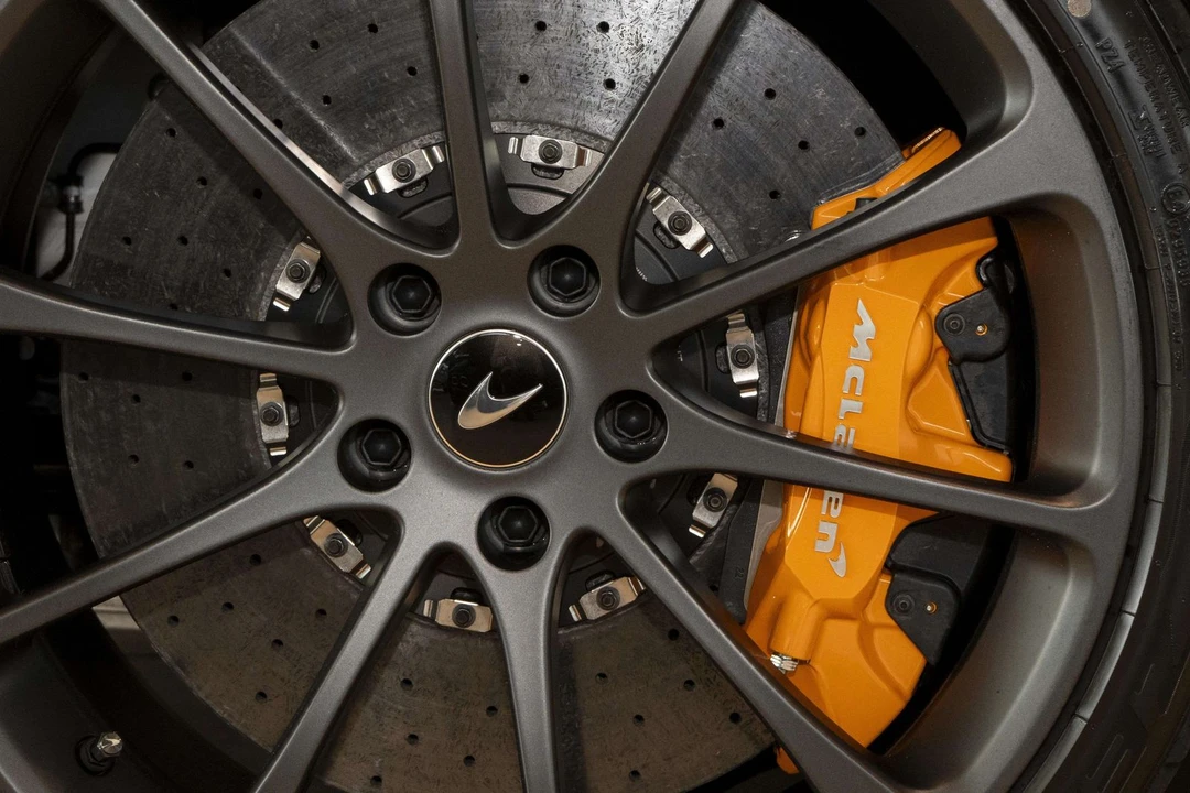 2026 McLaren Artura - Image 9 of 31