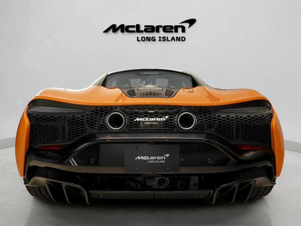 2026 McLaren Artura - Image 5 of 31