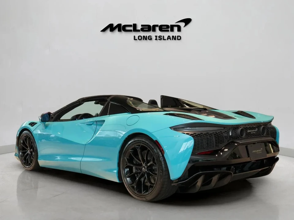 2026 McLaren Artura - Image 6 of 31