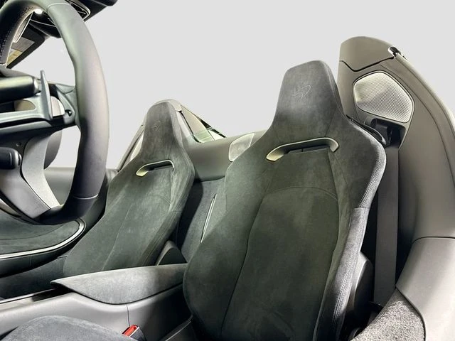 2026 McLaren Artura - Image 17 of 28