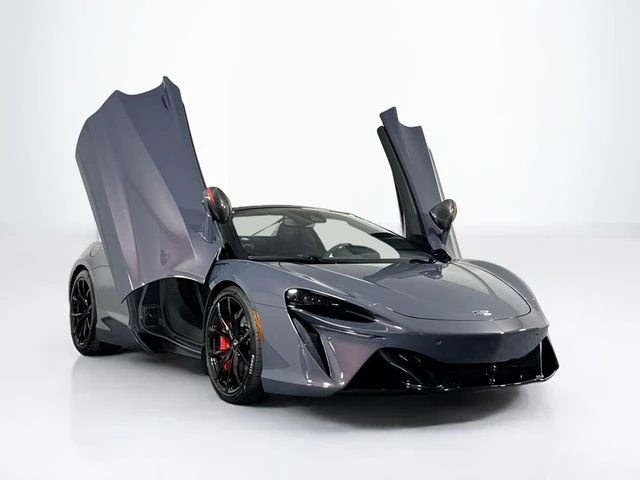2026 McLaren Artura - Image 23 of 28