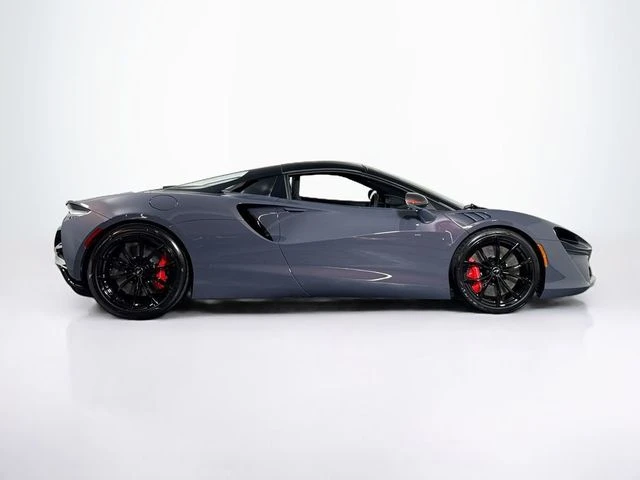 2026 McLaren Artura - Image 7 of 28