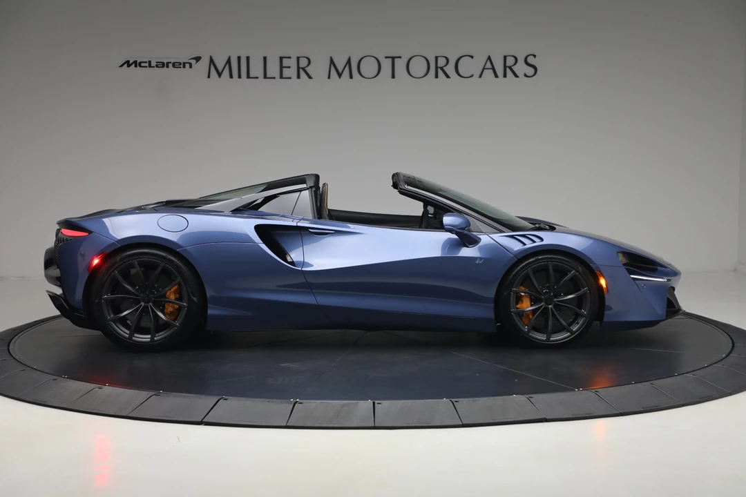2026 McLaren Artura - Image 10 of 31