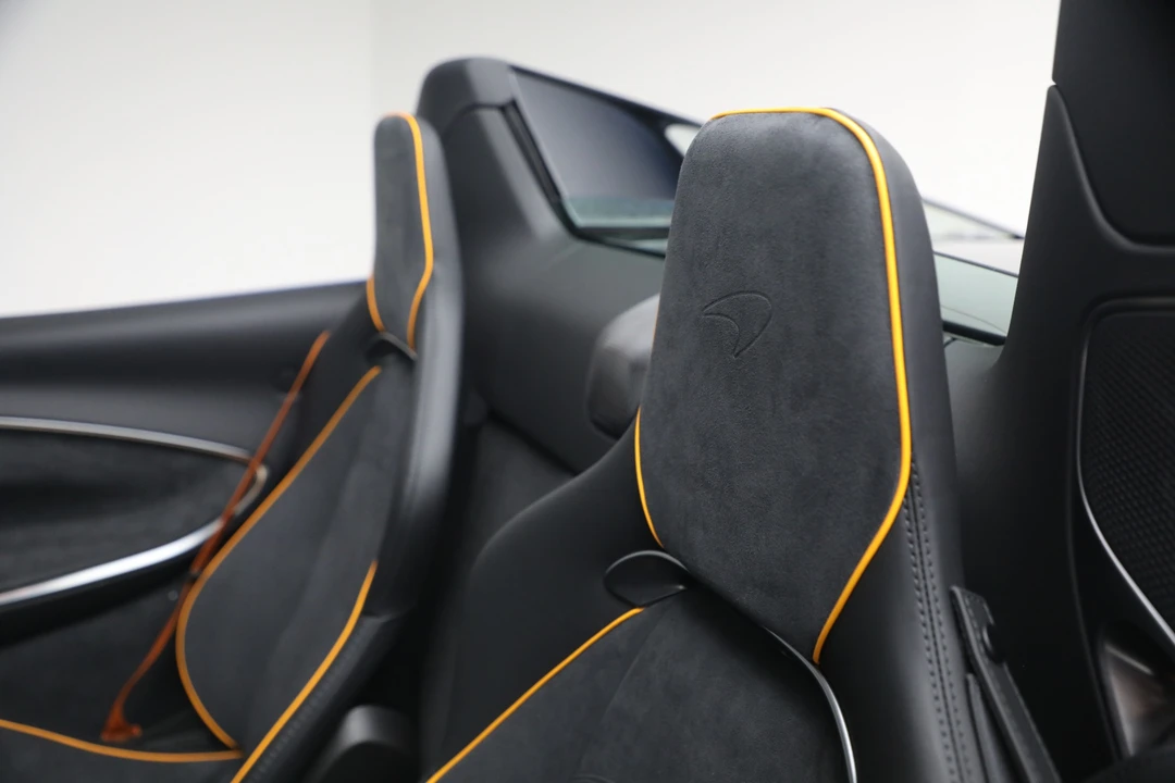 2026 McLaren Artura - Image 30 of 31