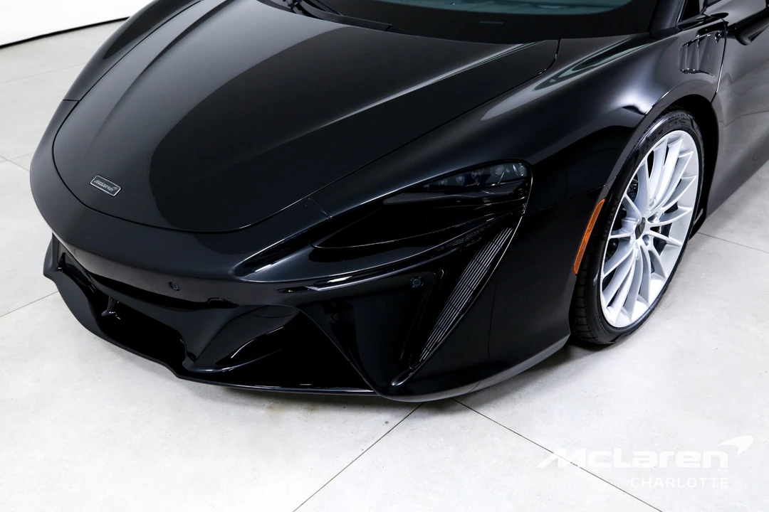 2026 McLaren Artura Spider - Image 31 of 31