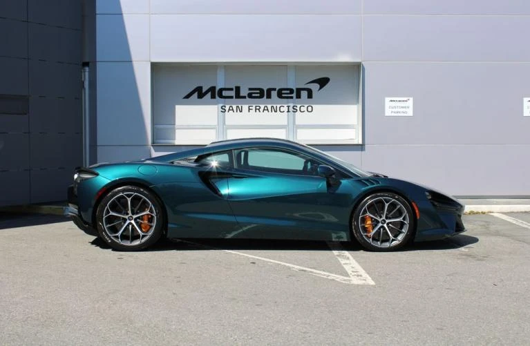 2026 McLaren Artura - Image 6 of 7