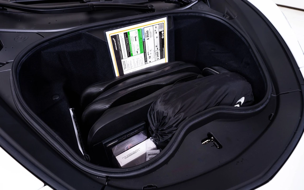 2026 McLaren GT - Image 24 of 24