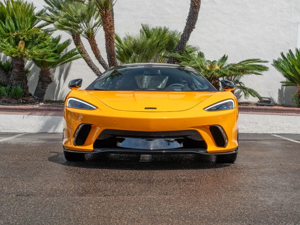 2026 McLaren GT - Image 2 of 31
