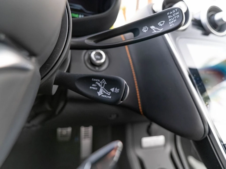 2026 McLaren GT - Image 17 of 31