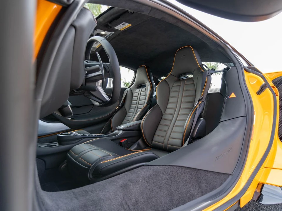 2026 McLaren GT - Image 23 of 31