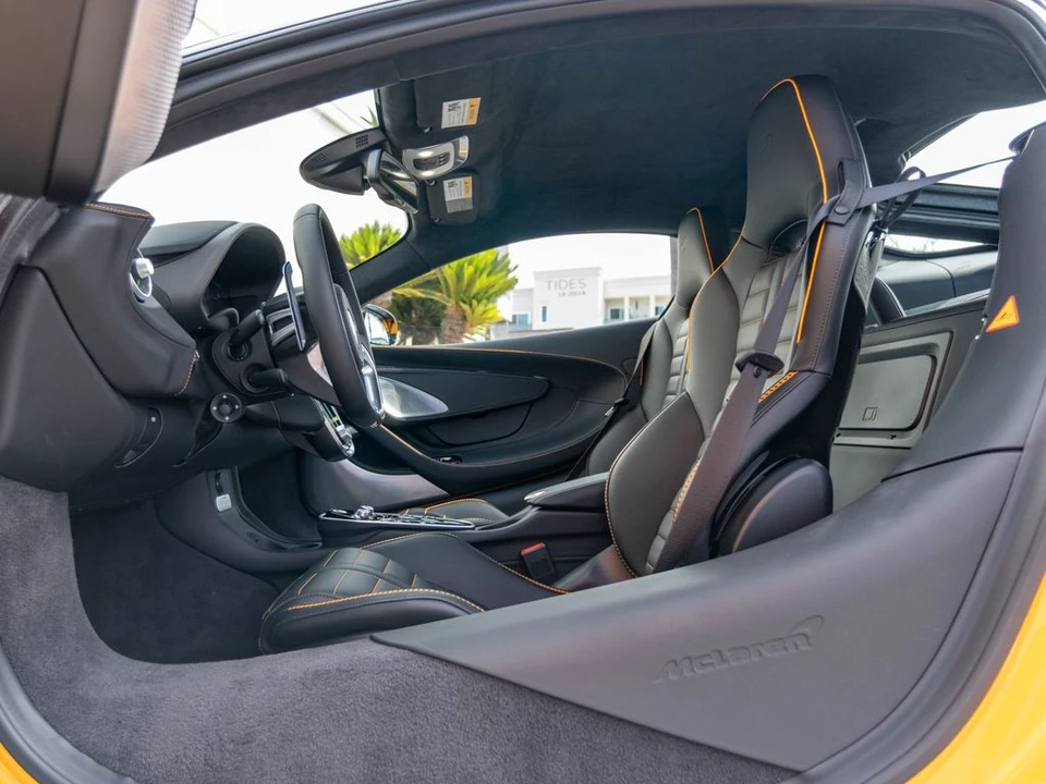 2026 McLaren GT - Image 22 of 31
