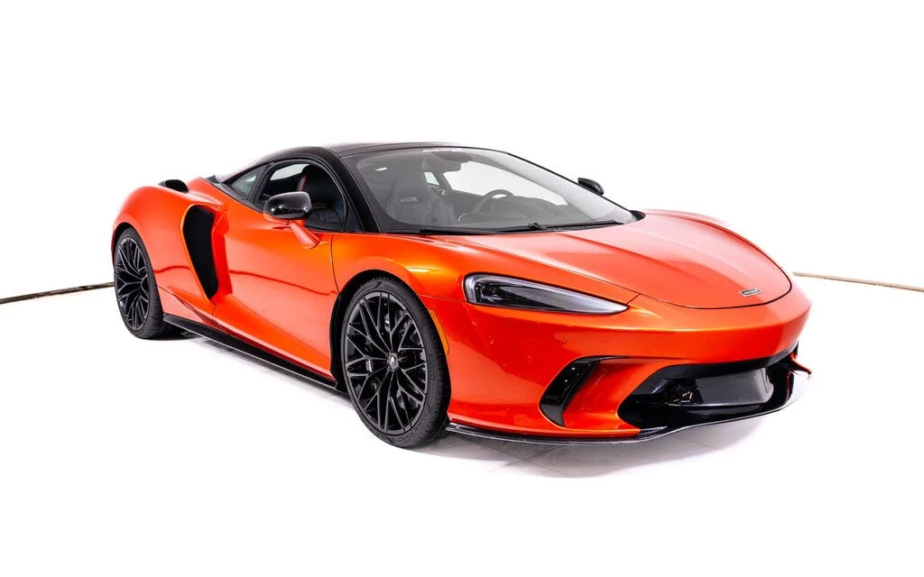 2026 McLaren GT - Image 8 of 25