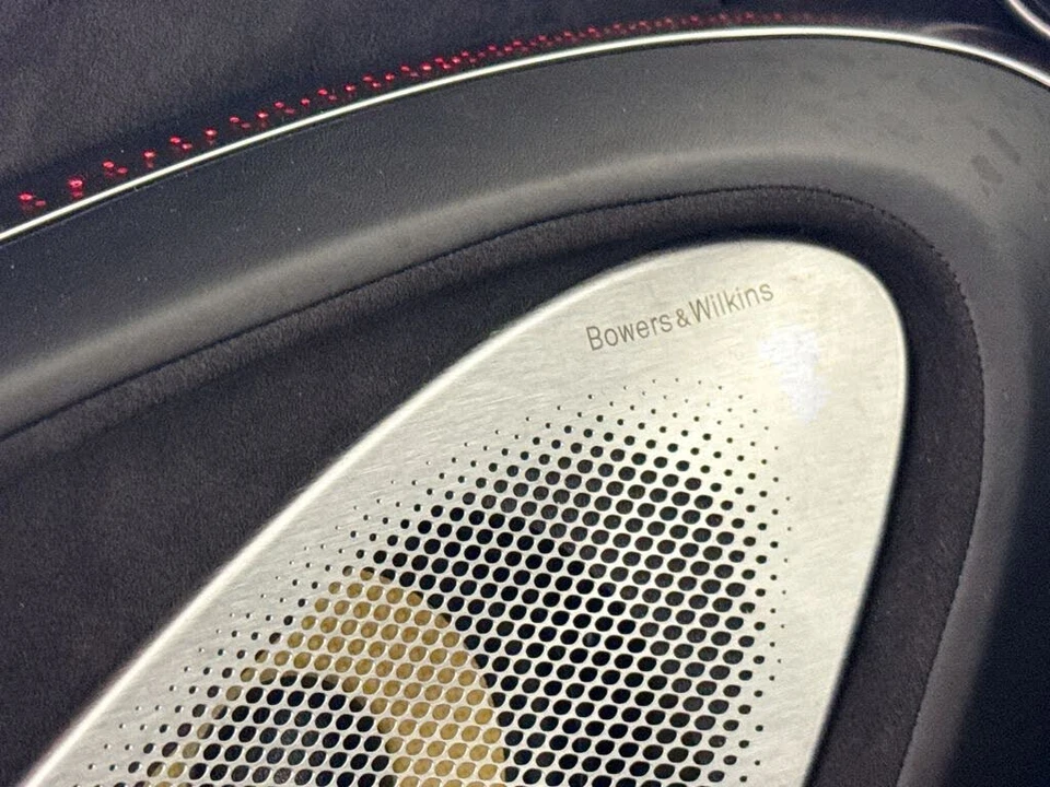 2026 McLaren GT - Image 18 of 27