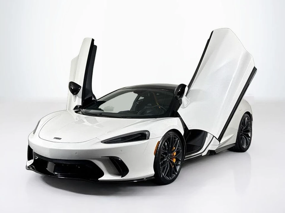 2026 McLaren GT - Image 22 of 27