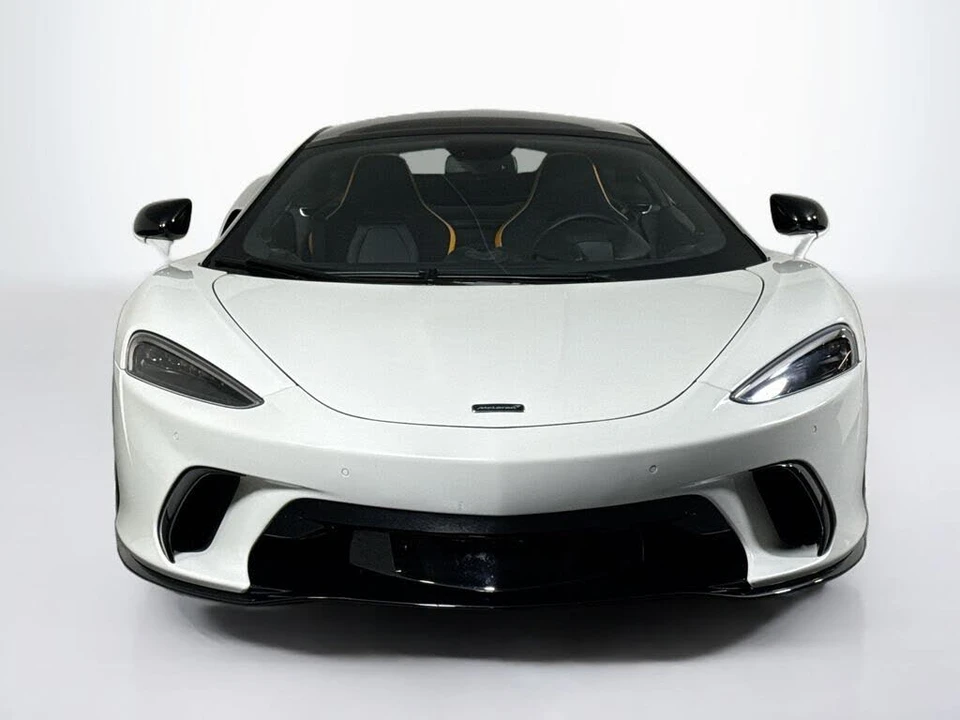 2026 McLaren GT - Image 8 of 27