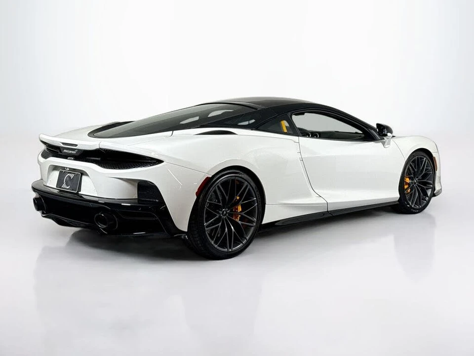 2026 McLaren GT - Image 5 of 27
