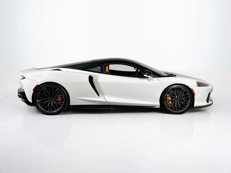 2026 McLaren GT - Image 6 of 27