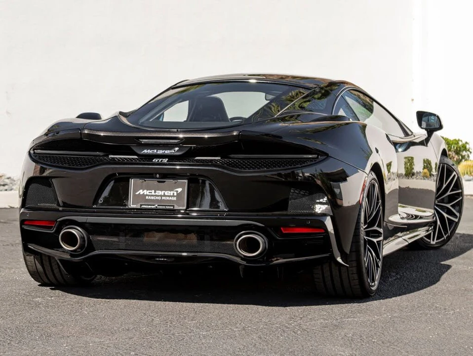 2026 McLaren GT - Image 6 of 31