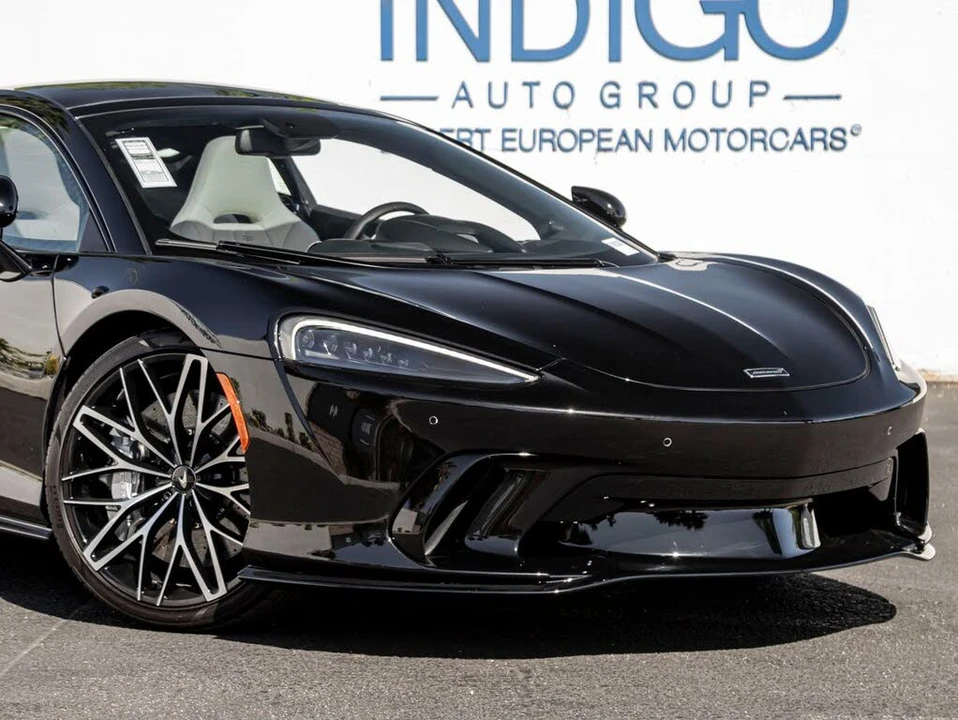 2026 McLaren GT - Image 5 of 31