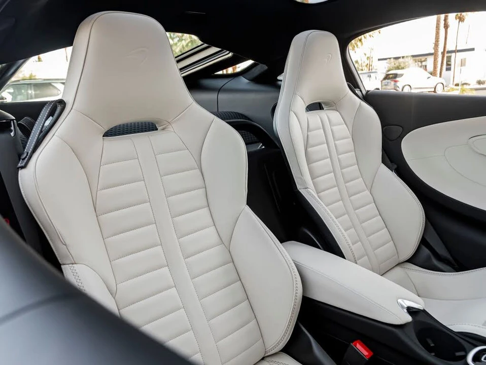2026 McLaren GT - Image 27 of 31