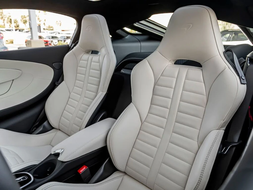 2026 McLaren GT - Image 13 of 31