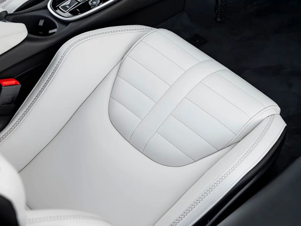 2026 McLaren GT - Image 29 of 31