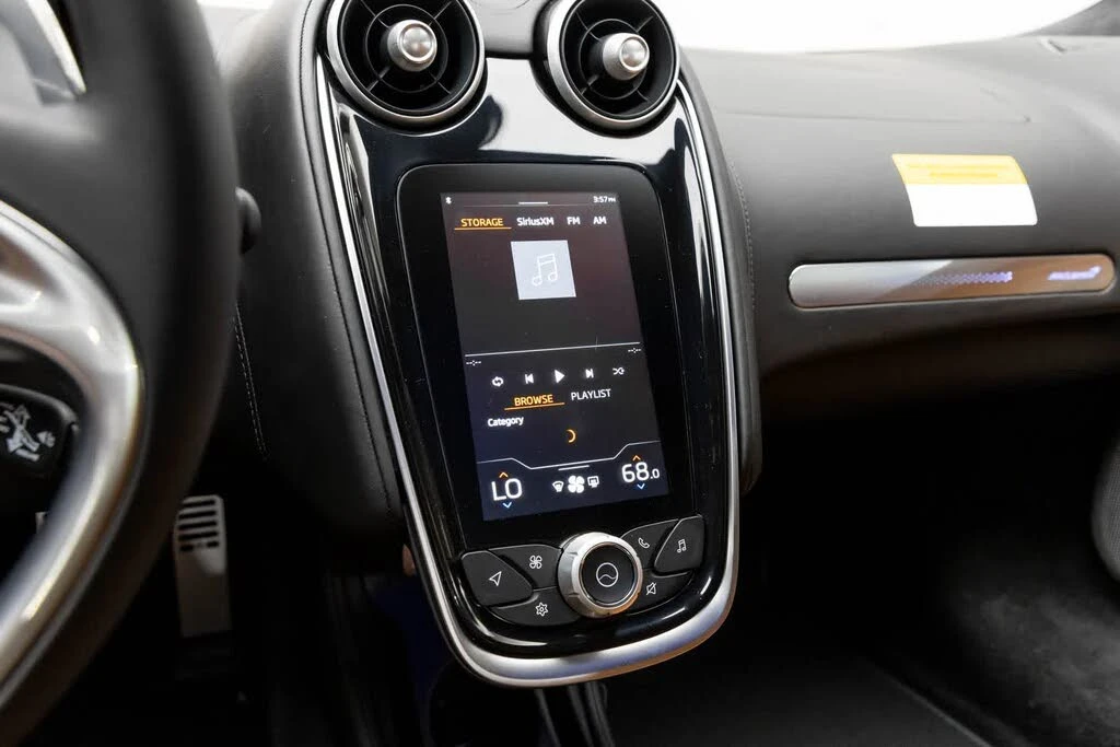2026 McLaren GT - Image 14 of 31