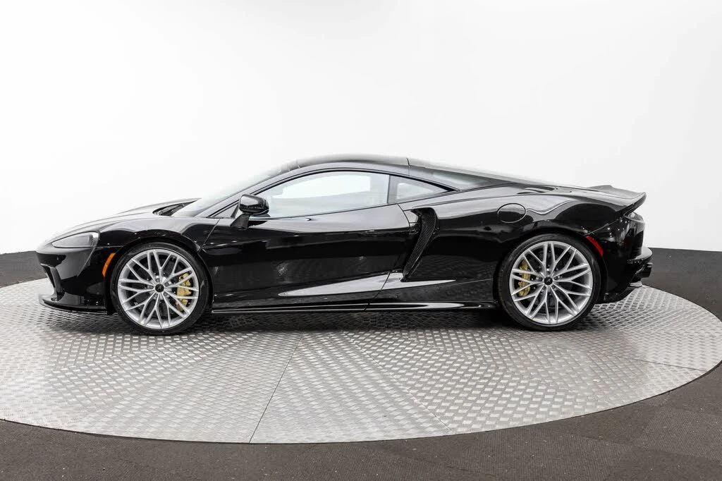 2026 McLaren GT - Image 3 of 31