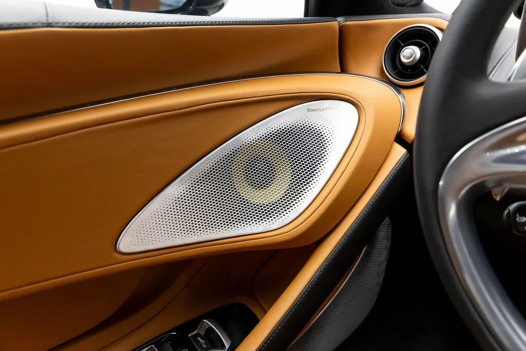 2026 McLaren GT - Image 25 of 31