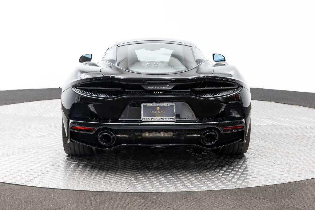 2026 McLaren GT - Image 5 of 31