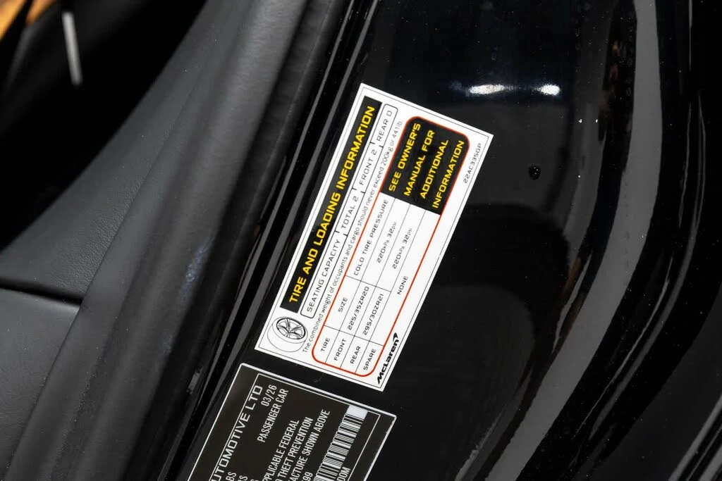 2026 McLaren GT - Image 24 of 31