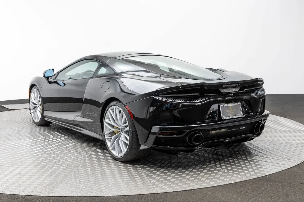 2026 McLaren GT - Image 4 of 31