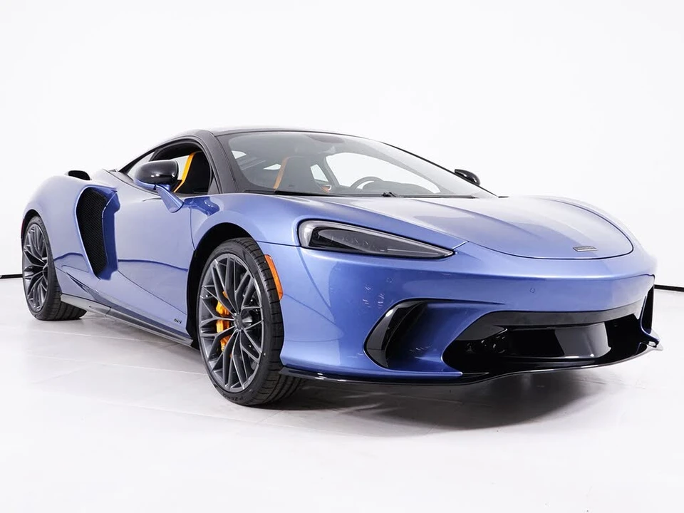 2026 McLaren GT - Image 17 of 31