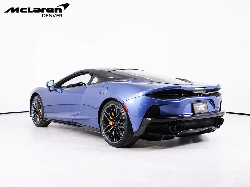 2026 McLaren GT - Image 3 of 31