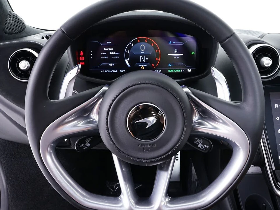 2026 McLaren GT - Image 22 of 31