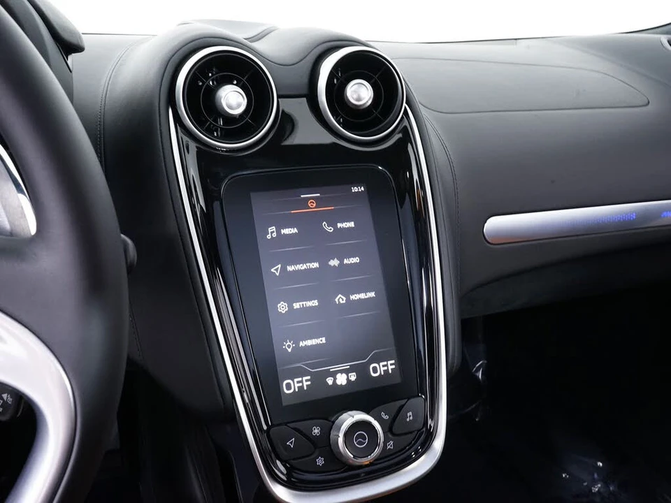 2026 McLaren GT - Image 27 of 31