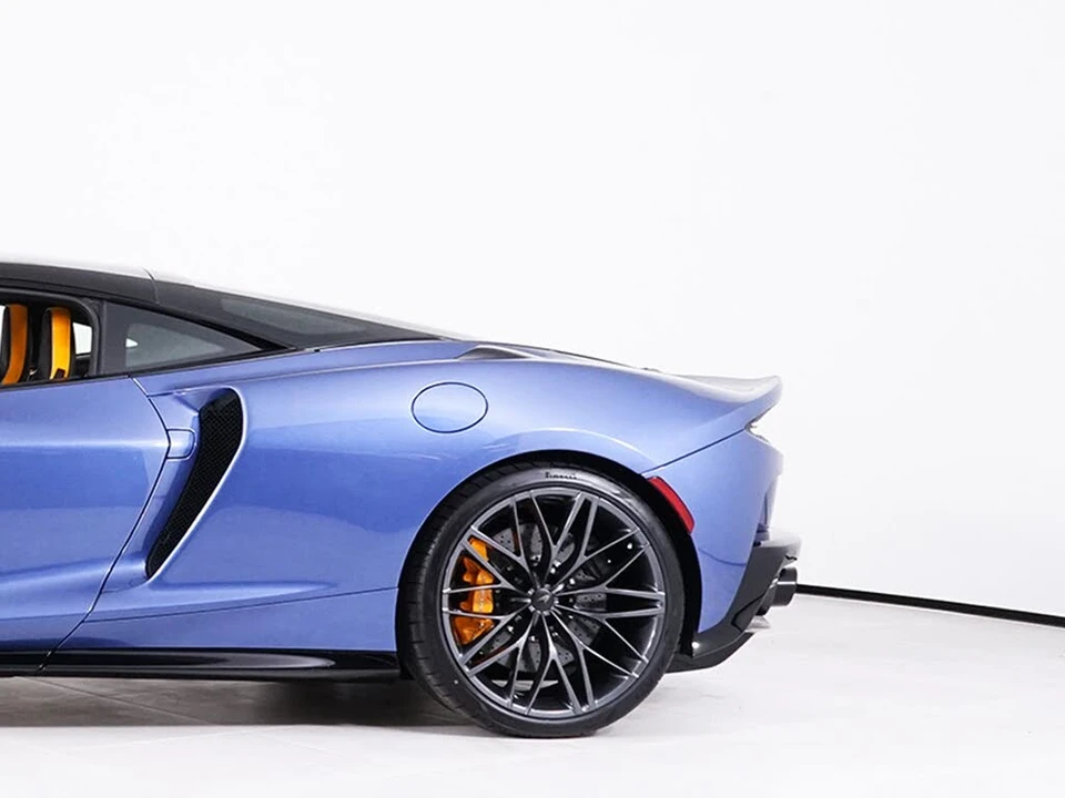 2026 McLaren GT - Image 13 of 31