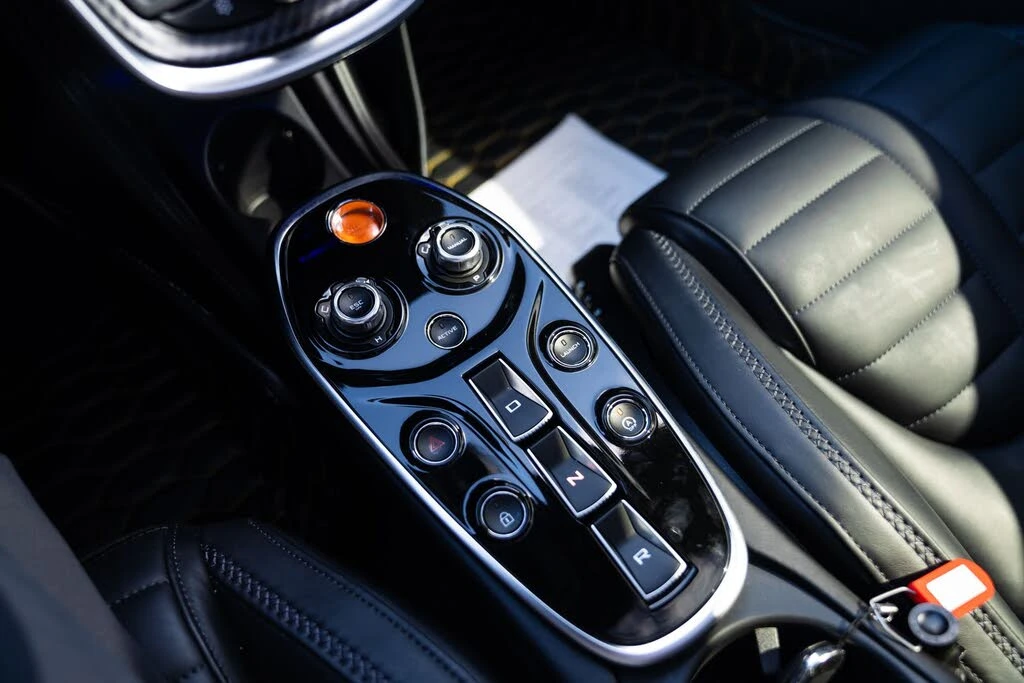 2026 McLaren GT - Image 31 of 31