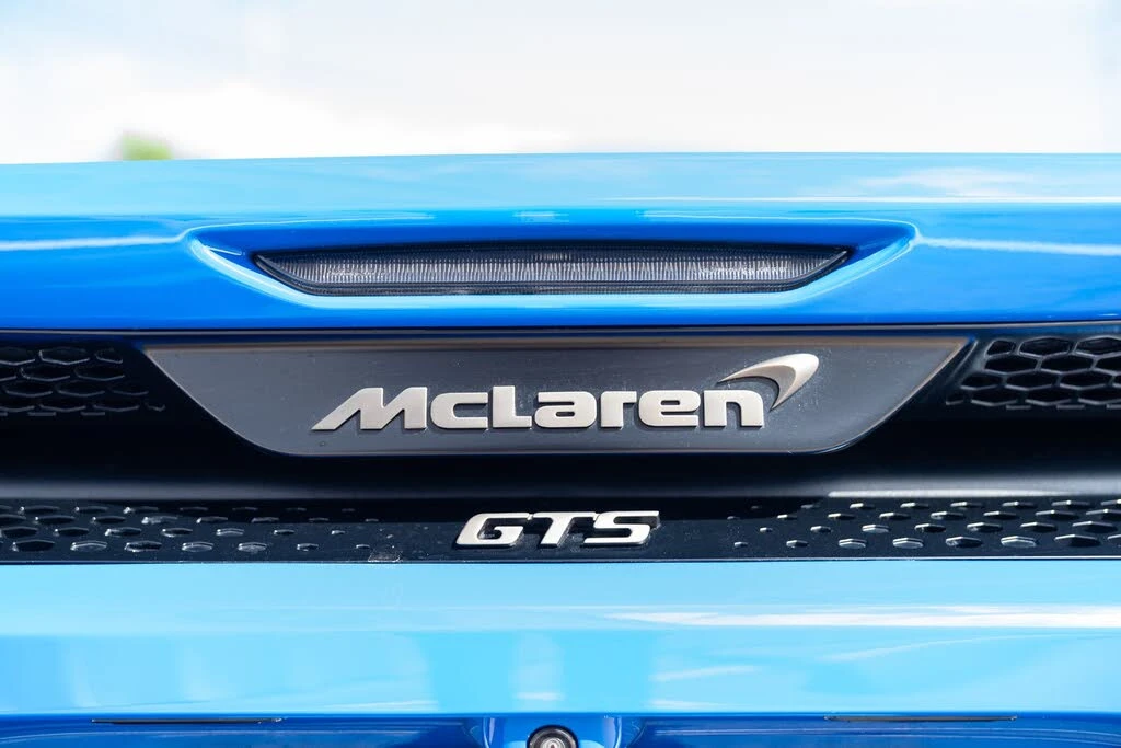 2026 McLaren GT - Image 19 of 31