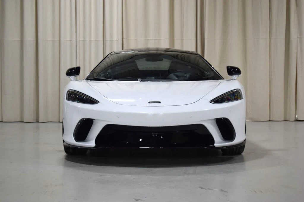 2026 McLaren GT - Image 9 of 31