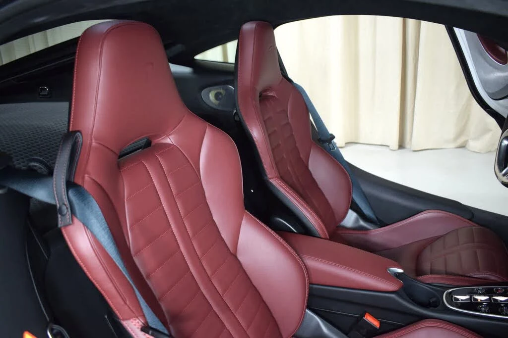2026 McLaren GT - Image 18 of 31