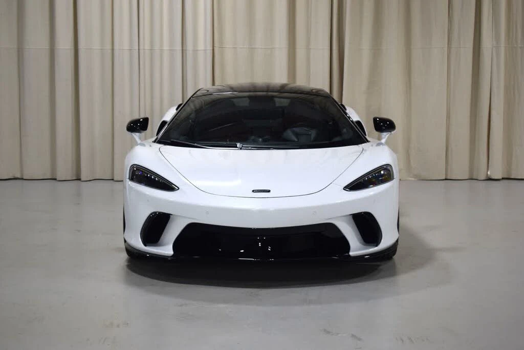 2026 McLaren GT - Image 8 of 31