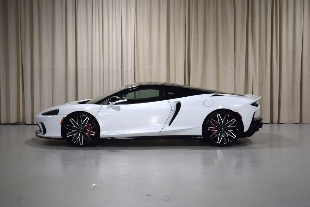 2026 McLaren GT - Image 5 of 31