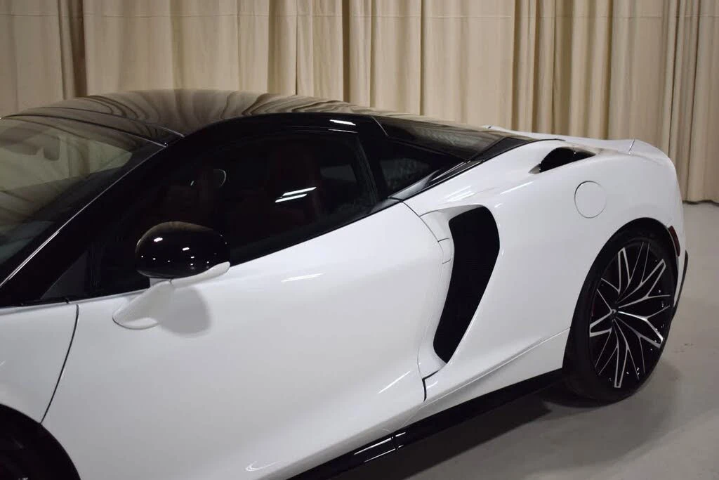 2026 McLaren GT - Image 2 of 31